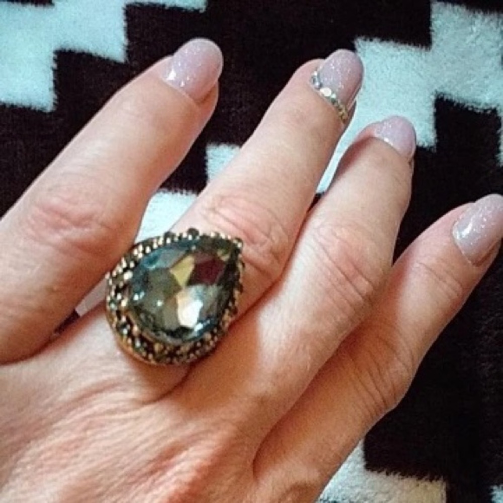 Fashion jewelry rings. Size 7,8,9,10
